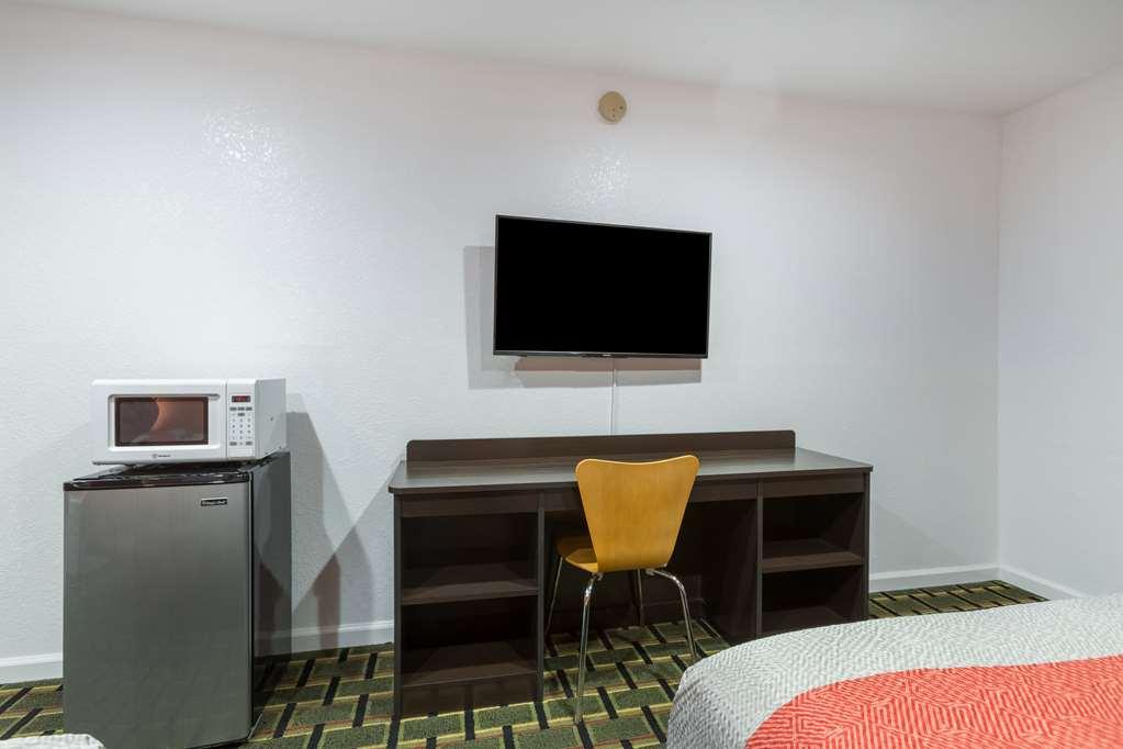 Motel 6 Englewood, Fl Room photo